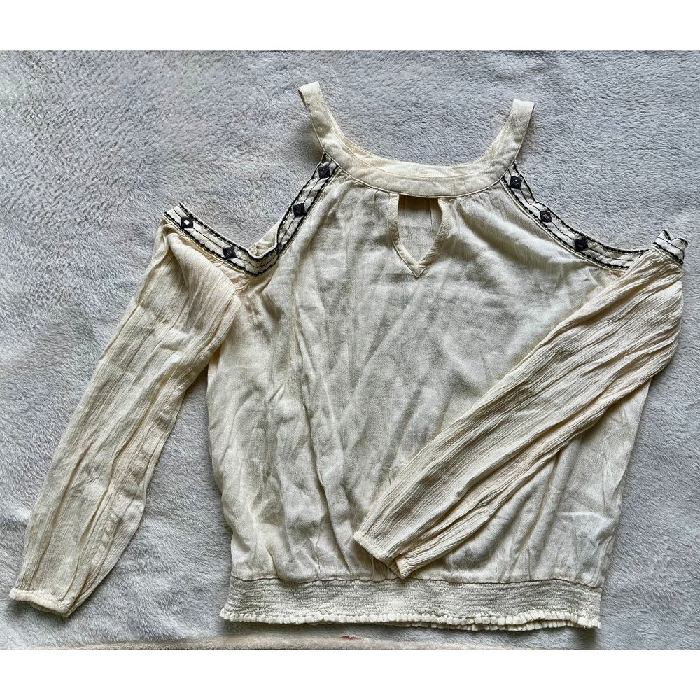 Hollister Off-the-Shoulder Long-Sleeved Top